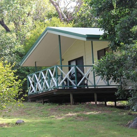 Capricorn Caves Hotel Rockhampton Exterior foto