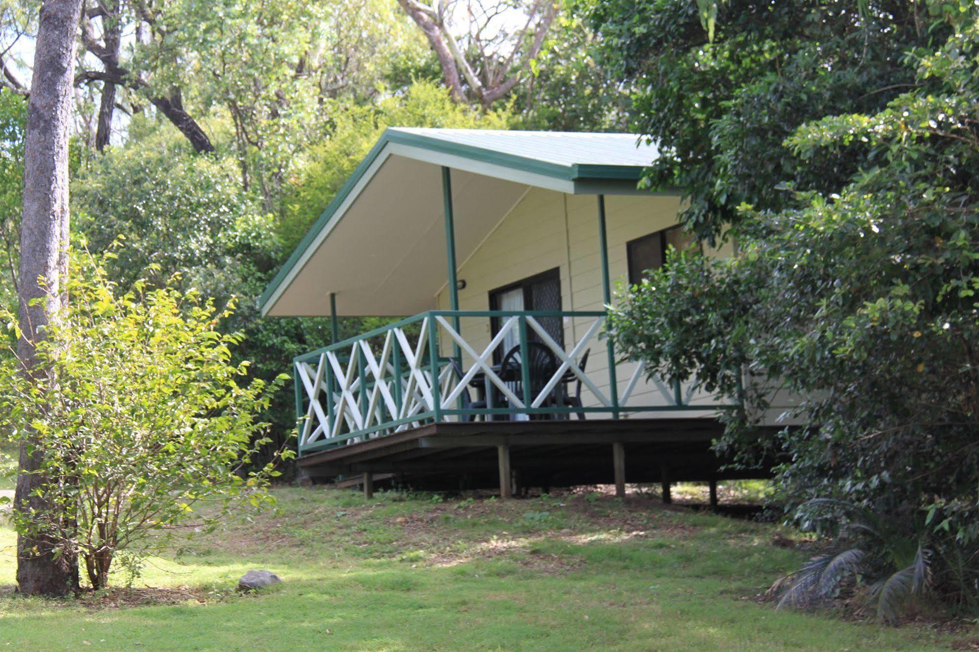 Capricorn Caves Hotel Rockhampton Exterior foto